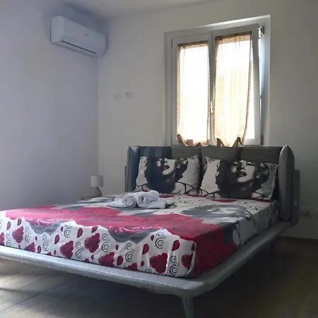 Holiday home Rondine Di Mare *